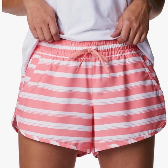 Columbia Pants - Columbia Women's Bogata Bay Stretch Printed Short Pink and White Size XL